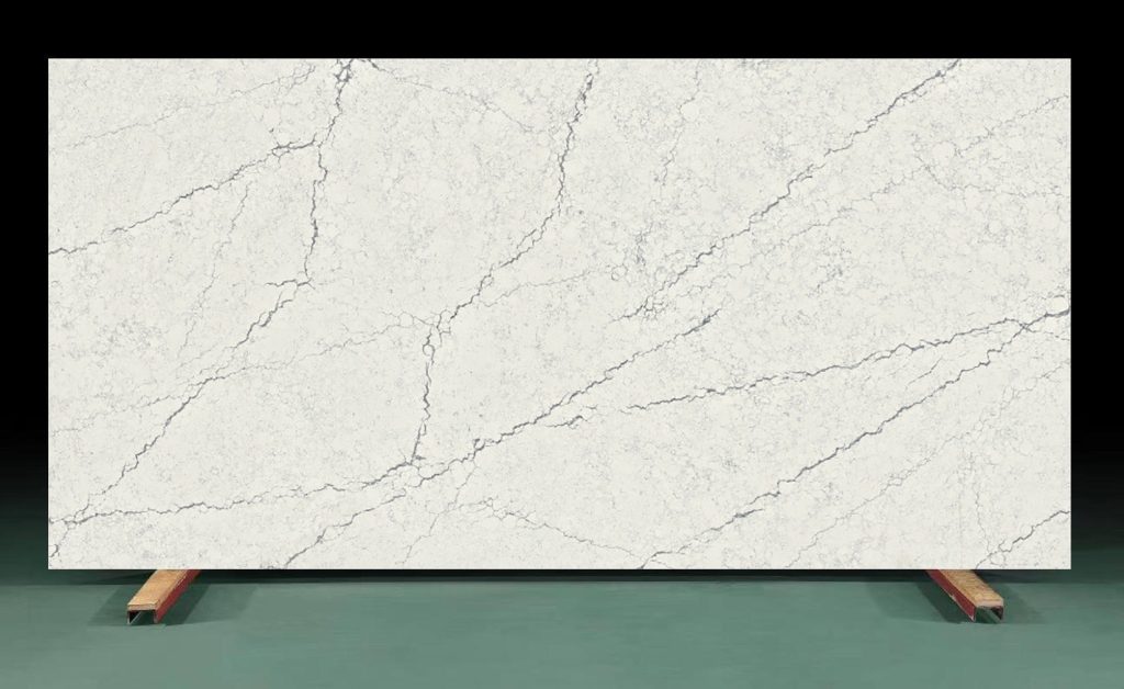 This is an actual photo of the calacatta polis quartz slab at the size of 3200mm*1600mm for designer and purchasers to have a panorama view of this product